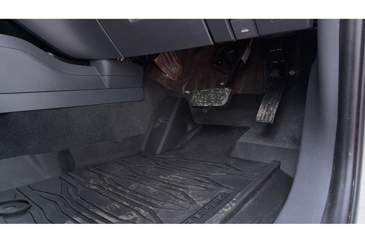 2015 Ford Everest Ambiente UA 3.2L