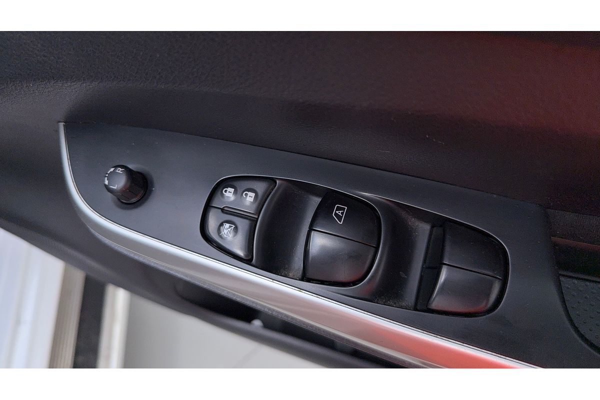 2019 Nissan Navara RX D23 Series 3 Rear Wheel Drive