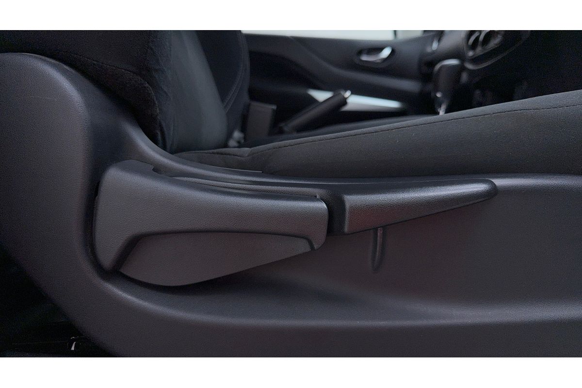2019 Nissan Navara RX D23 Series 3 Rear Wheel Drive