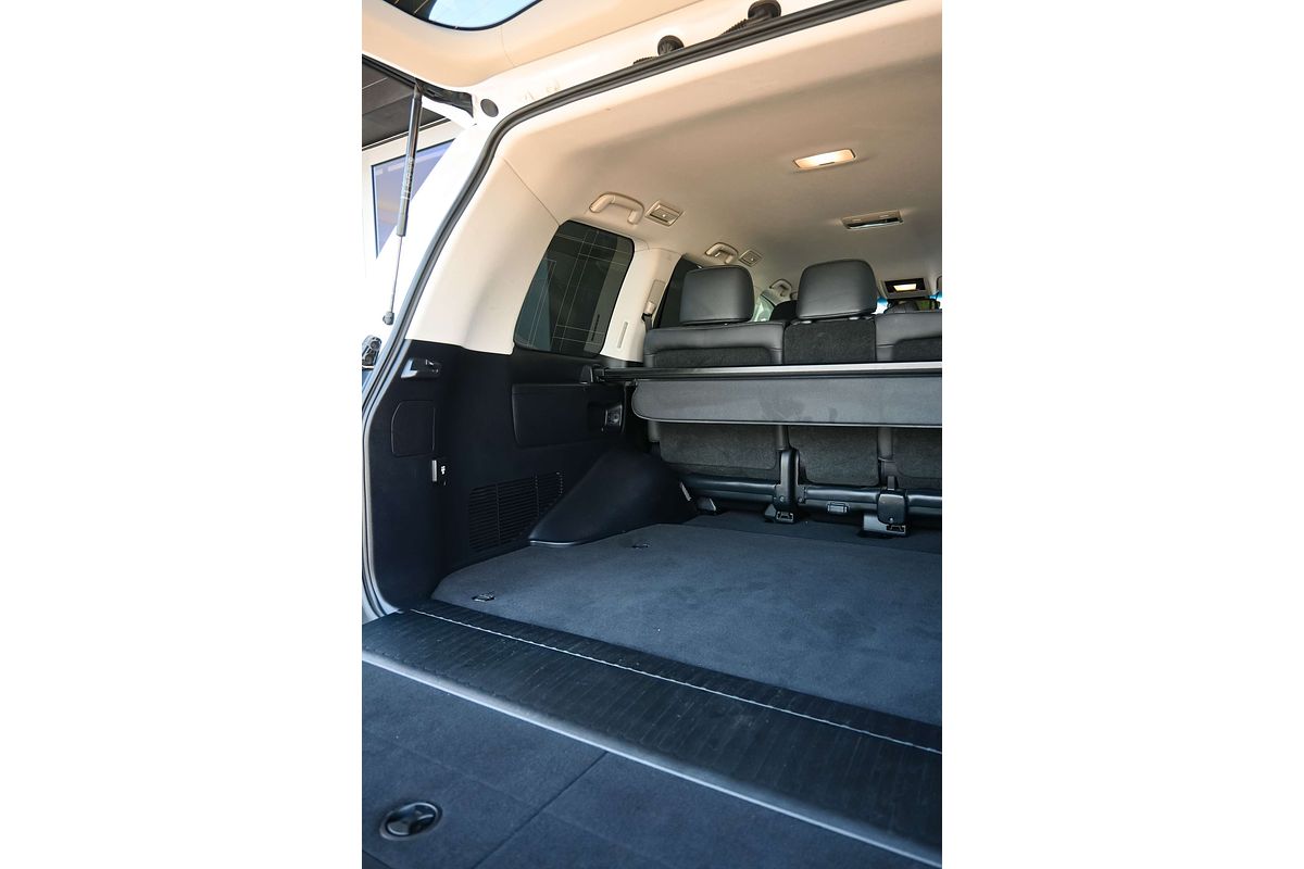 2020 Lexus LX LX450d VDJ201R