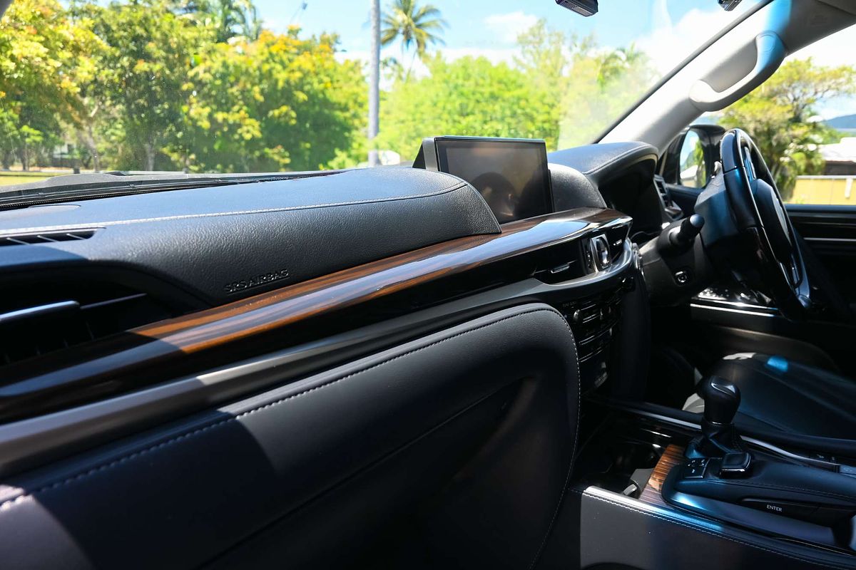 2020 Lexus LX LX450d VDJ201R