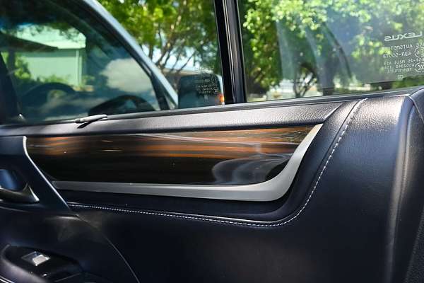 2020 Lexus LX LX450d VDJ201R