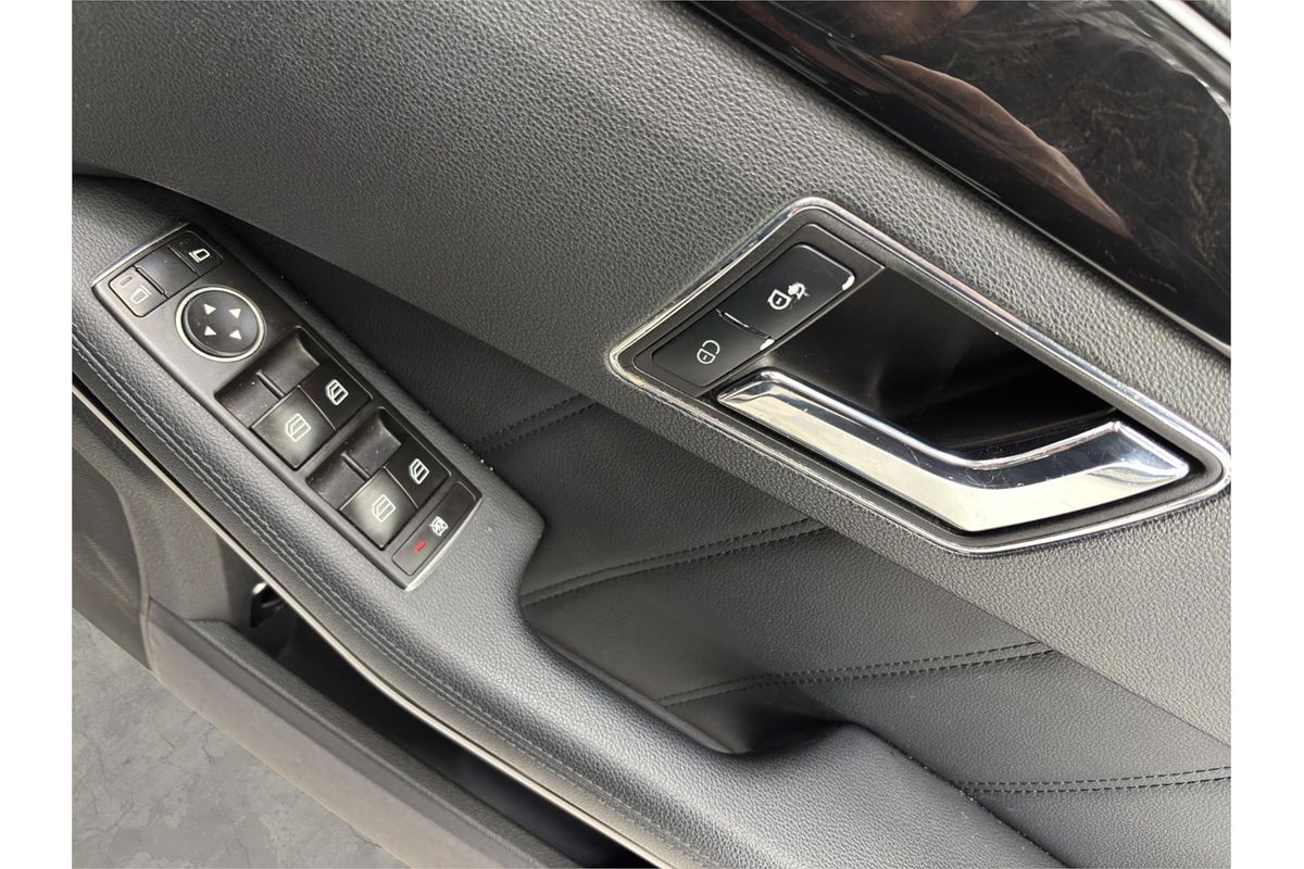 2010 Mercedes-Benz E-Class E250 CGI Avantgarde W212