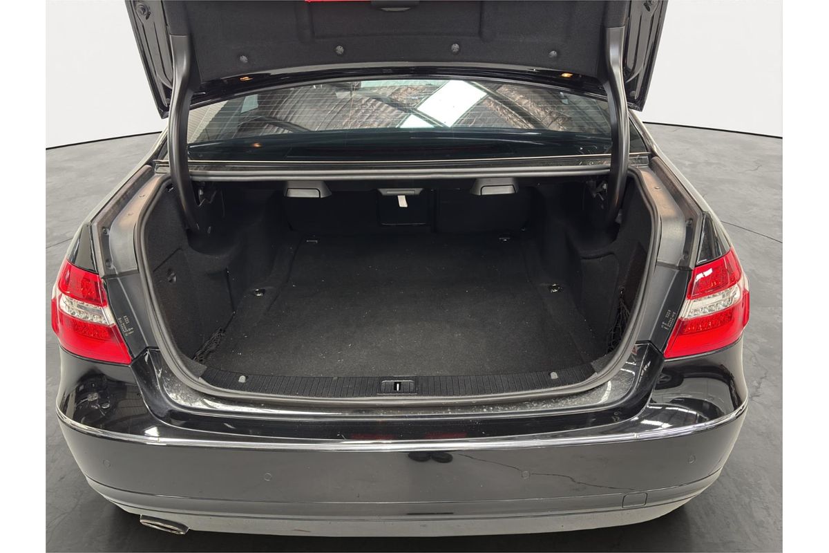 2010 Mercedes-Benz E-Class E250 CGI Avantgarde W212