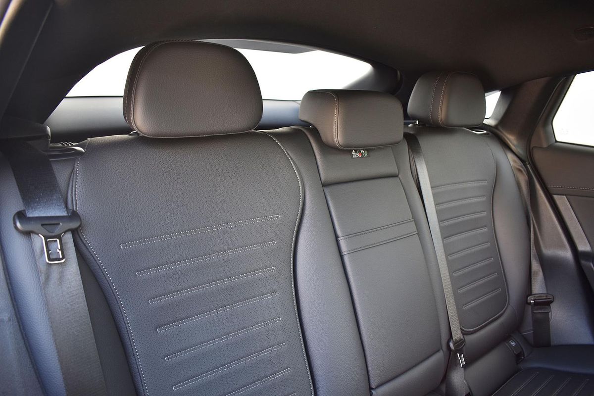 2025 Mercedes-Benz GLC-Class GLC300 C254