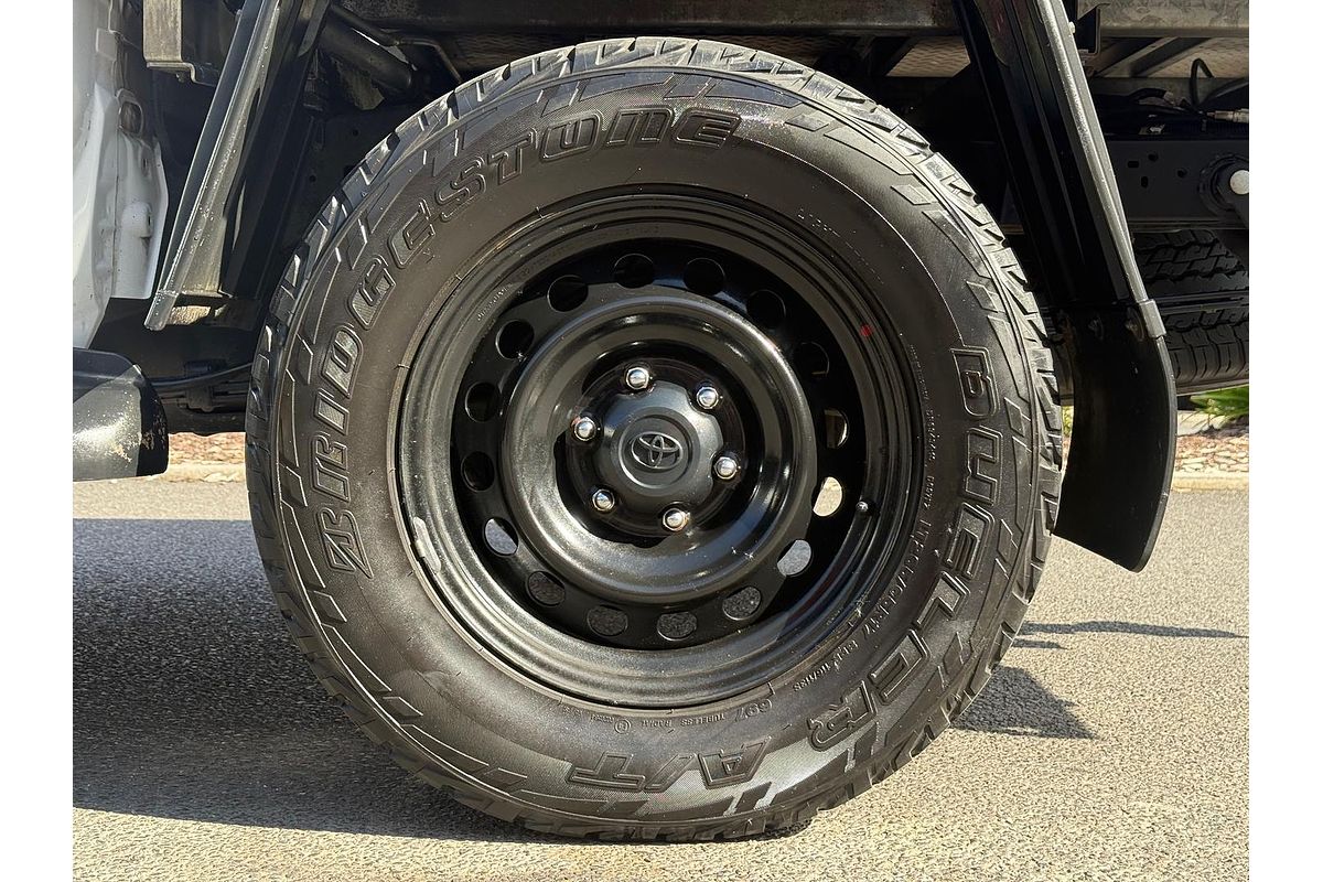 2020 Toyota Hilux SR GUN126R 4X4