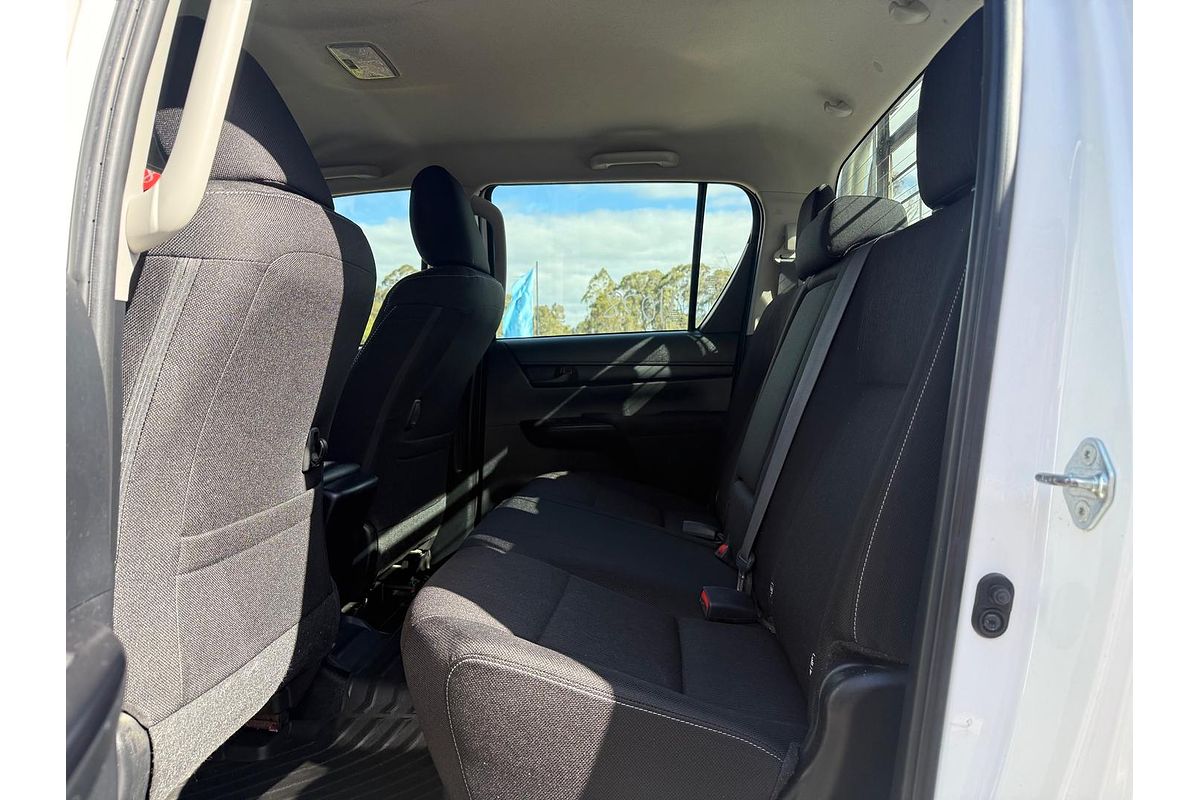 2020 Toyota Hilux SR GUN126R 4X4