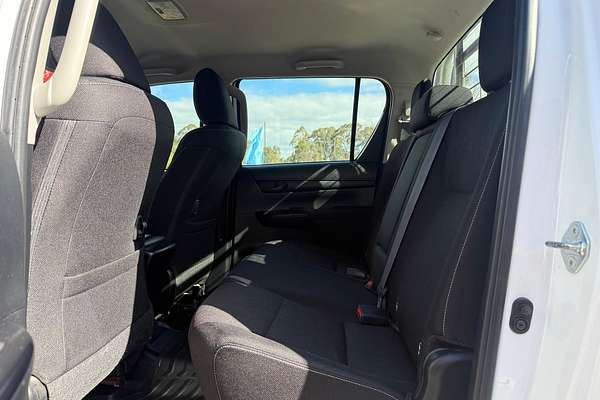 2020 Toyota Hilux SR GUN126R 4X4