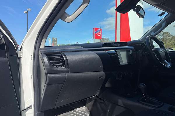 2020 Toyota Hilux SR GUN126R 4X4