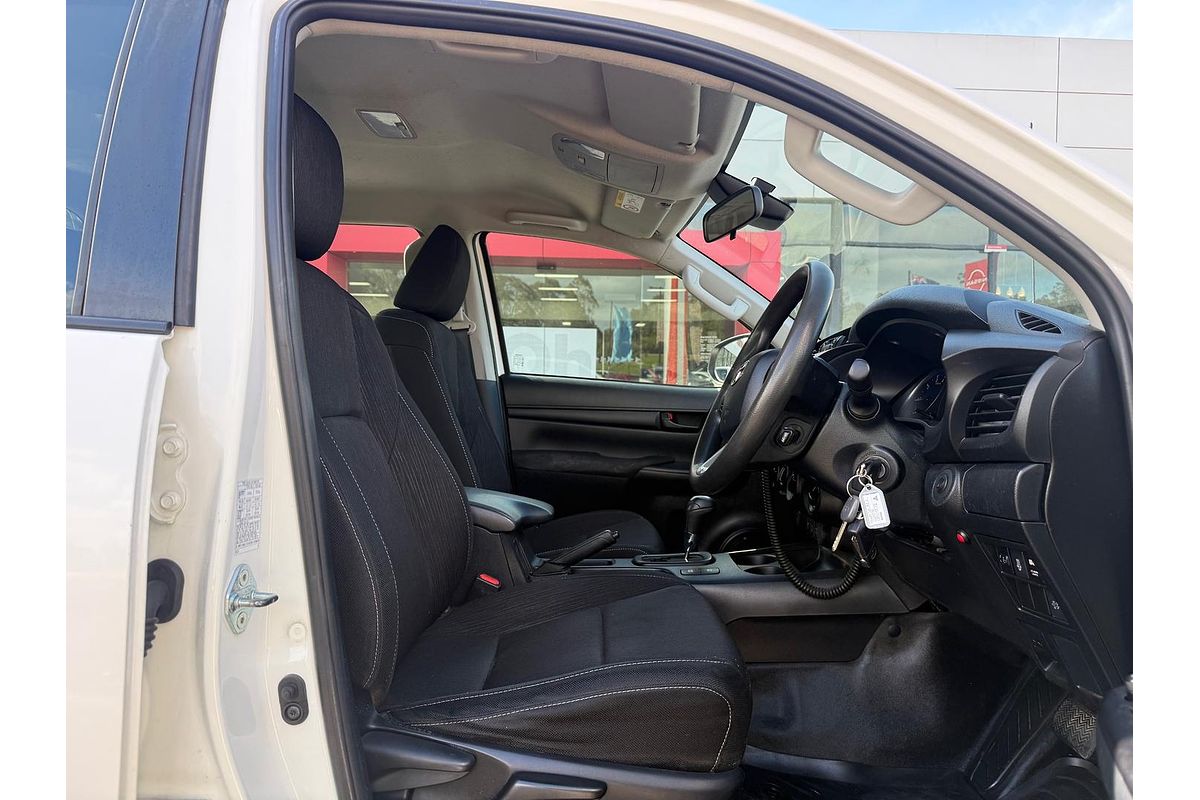 2020 Toyota Hilux SR GUN126R 4X4