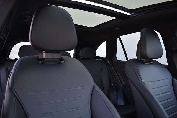 2024 Mercedes-Benz GLC-Class GLC300 X254