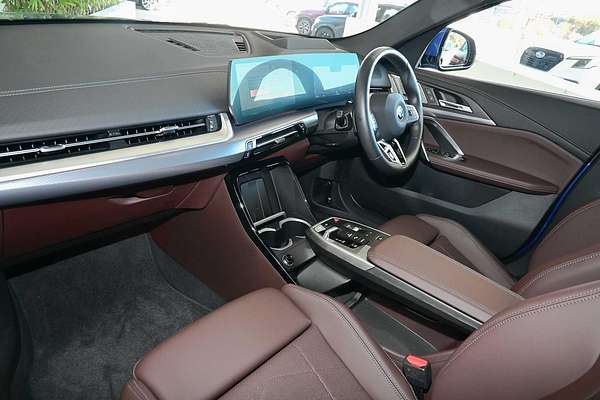 2024 BMW iX2 eDrive20 M Sport U10