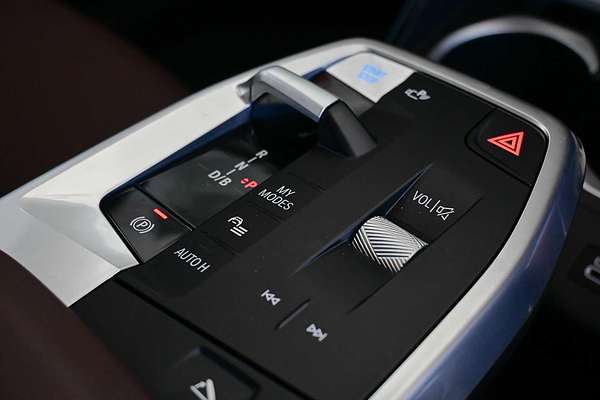 2024 BMW iX2 eDrive20 M Sport U10