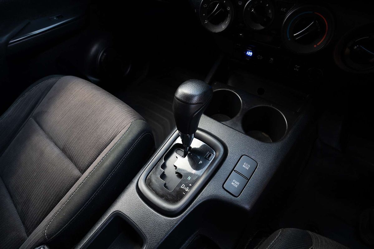 2017 Toyota Hilux SR GUN126R 4X4