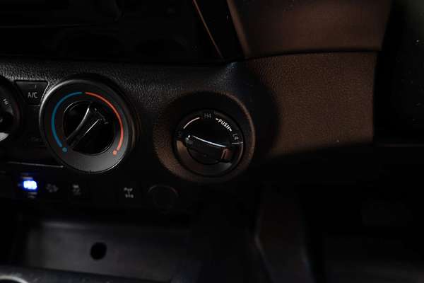 2017 Toyota Hilux SR GUN126R 4X4