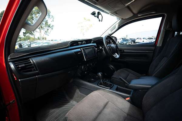 2017 Toyota Hilux SR GUN126R 4X4