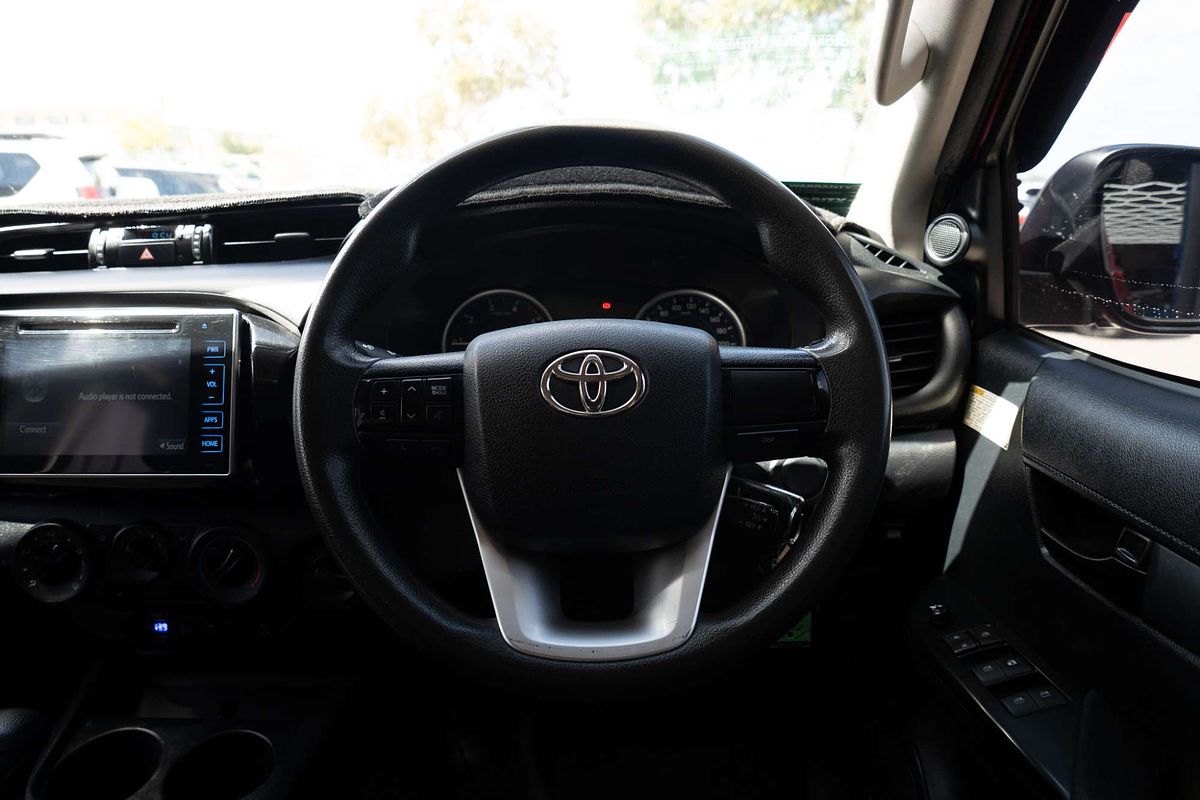 2017 Toyota Hilux SR GUN126R 4X4