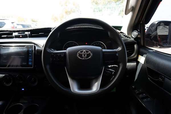 2017 Toyota Hilux SR GUN126R 4X4