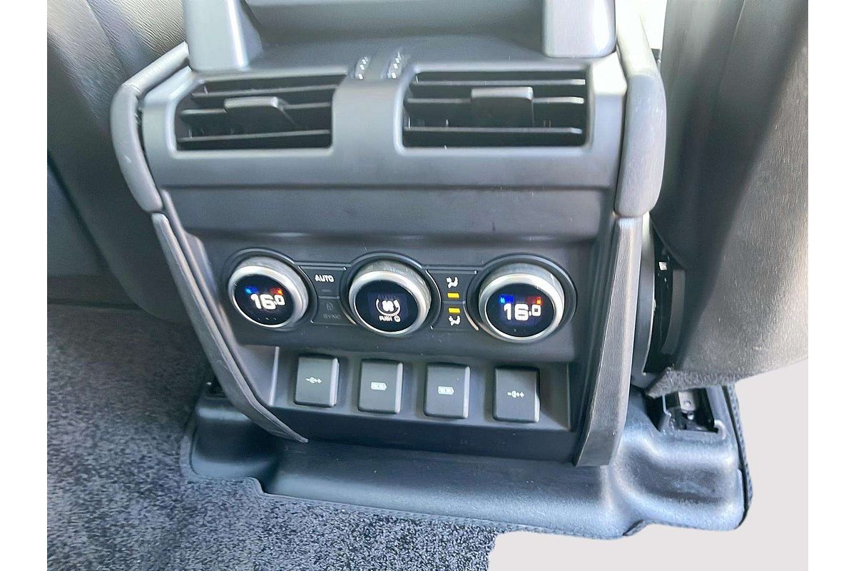 2020 Land Rover Defender 110 D240 First Edition L663