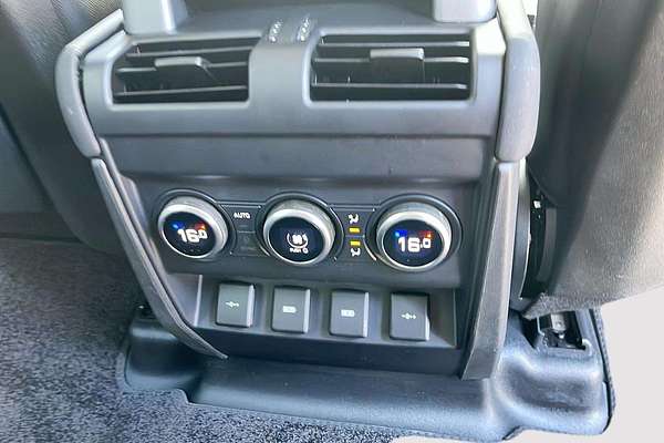 2020 Land Rover Defender 110 D240 First Edition L663