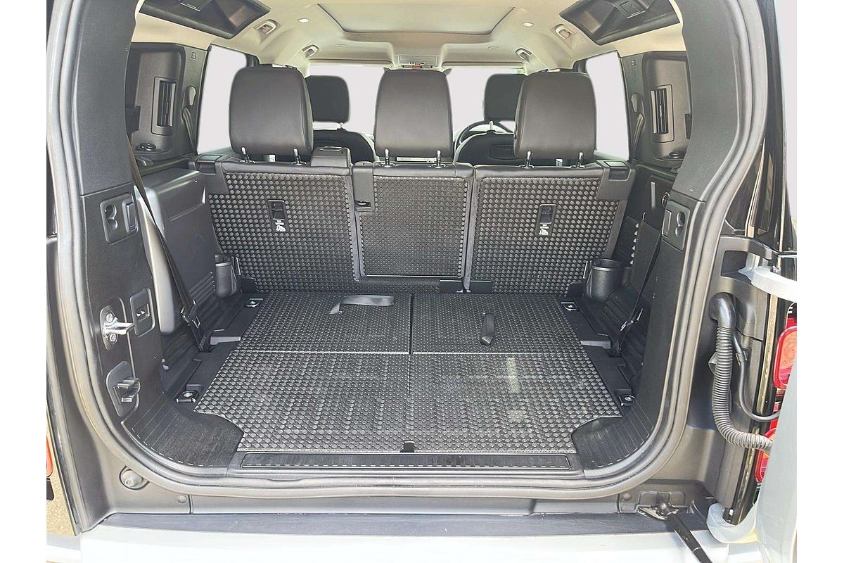 2020 Land Rover Defender 110 D240 First Edition L663