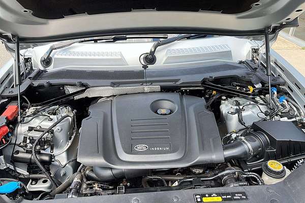 2020 Land Rover Defender 110 D240 First Edition L663