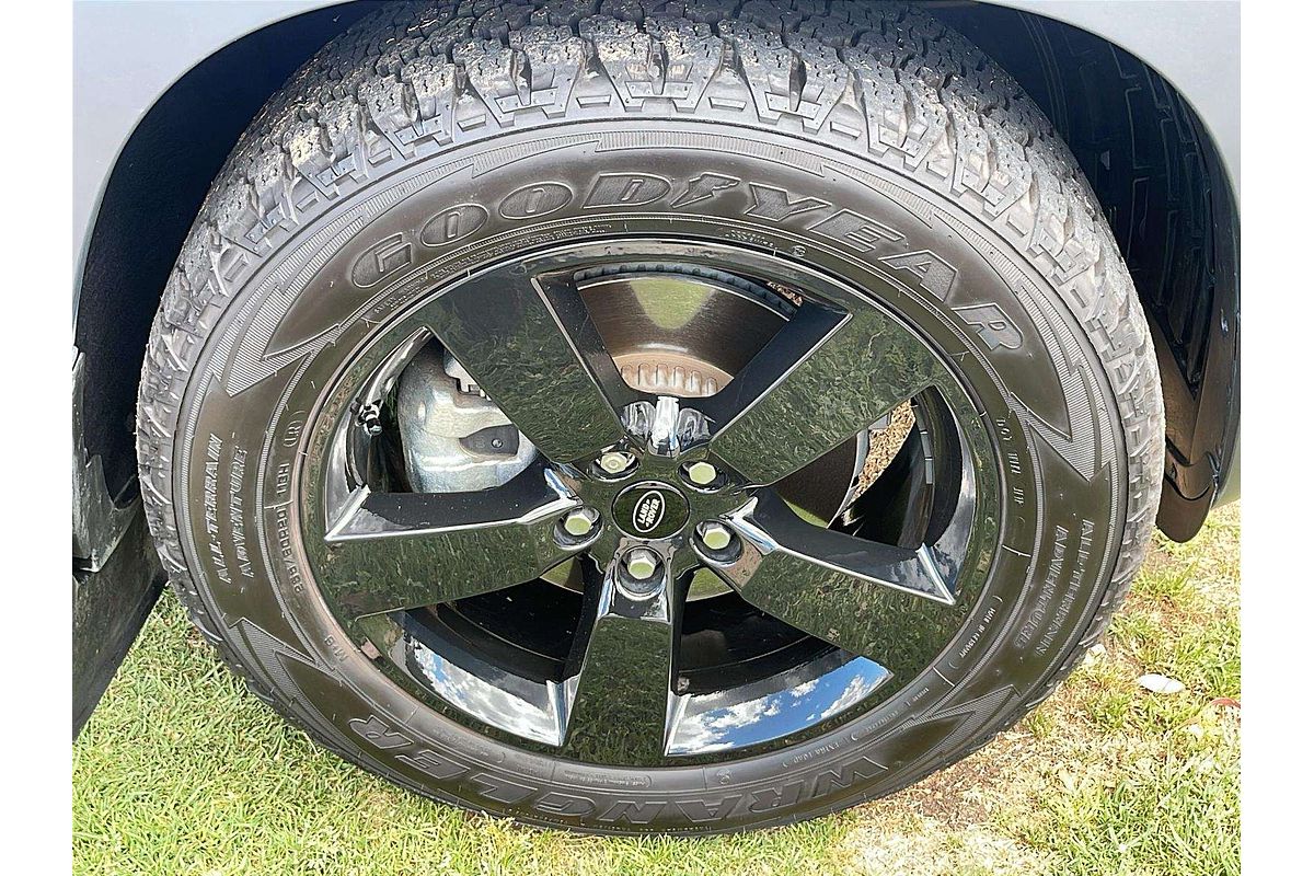 2020 Land Rover Defender 110 D240 First Edition L663