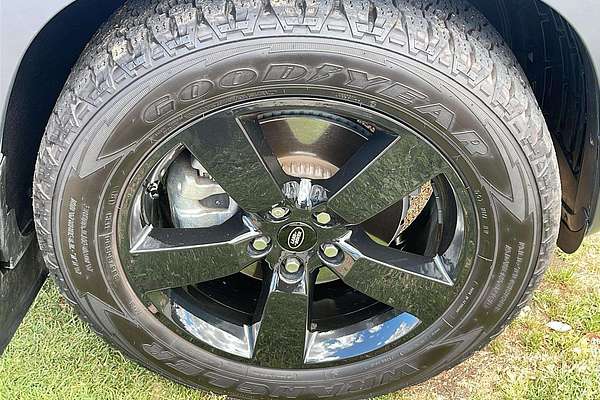 2020 Land Rover Defender 110 D240 First Edition L663