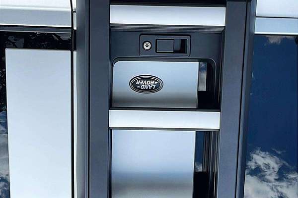 2020 Land Rover Defender 110 D240 First Edition L663