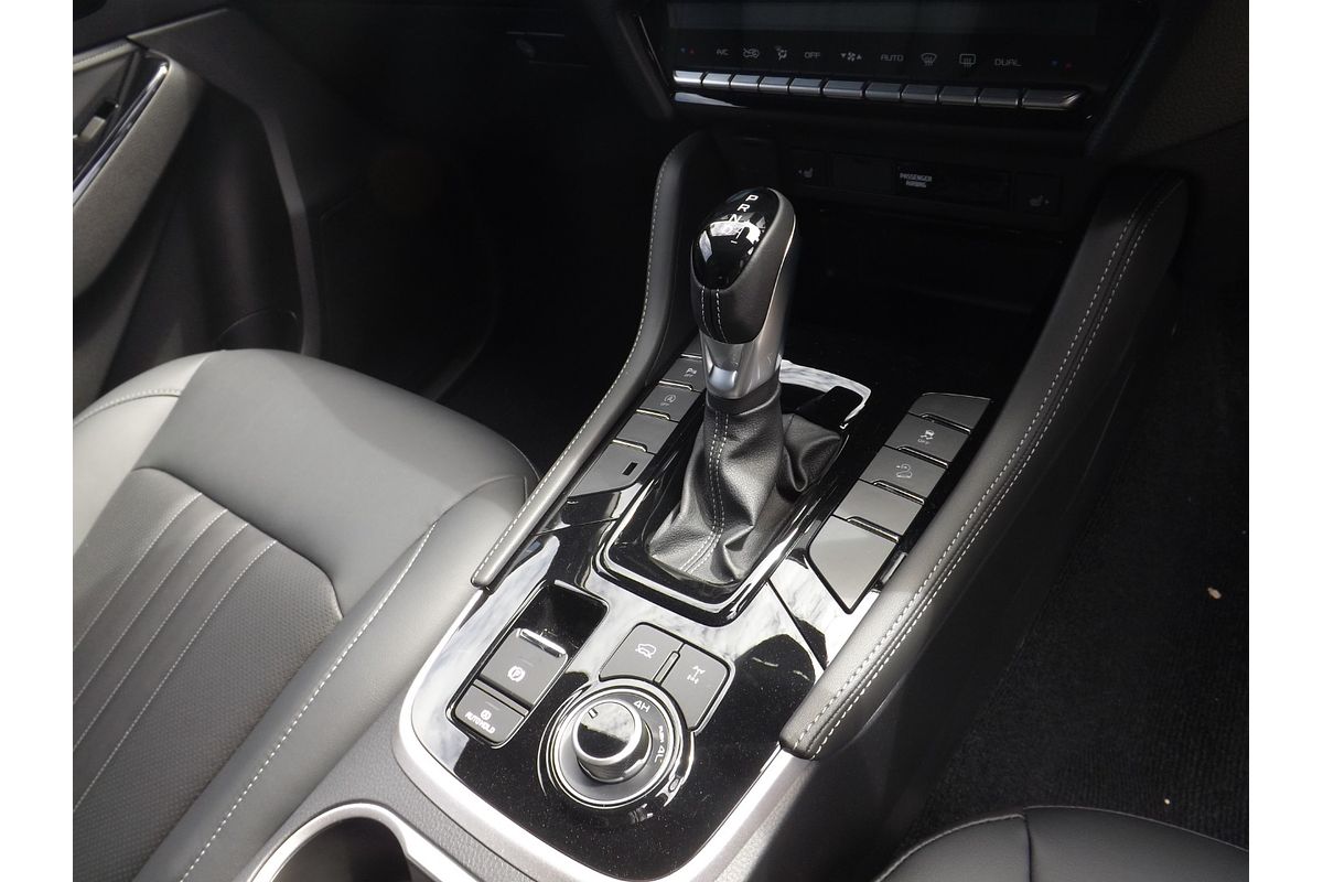 2025 Isuzu MU-X LS-T