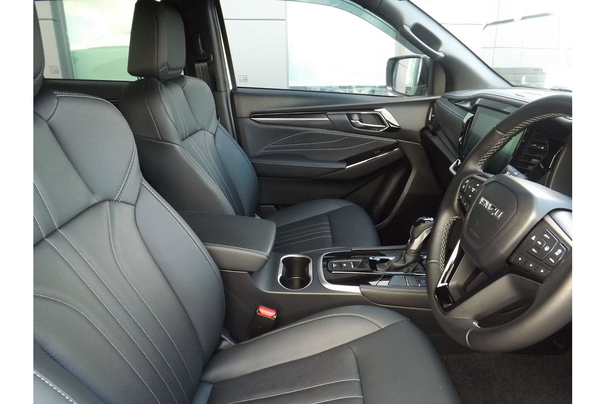 2025 Isuzu MU-X LS-T