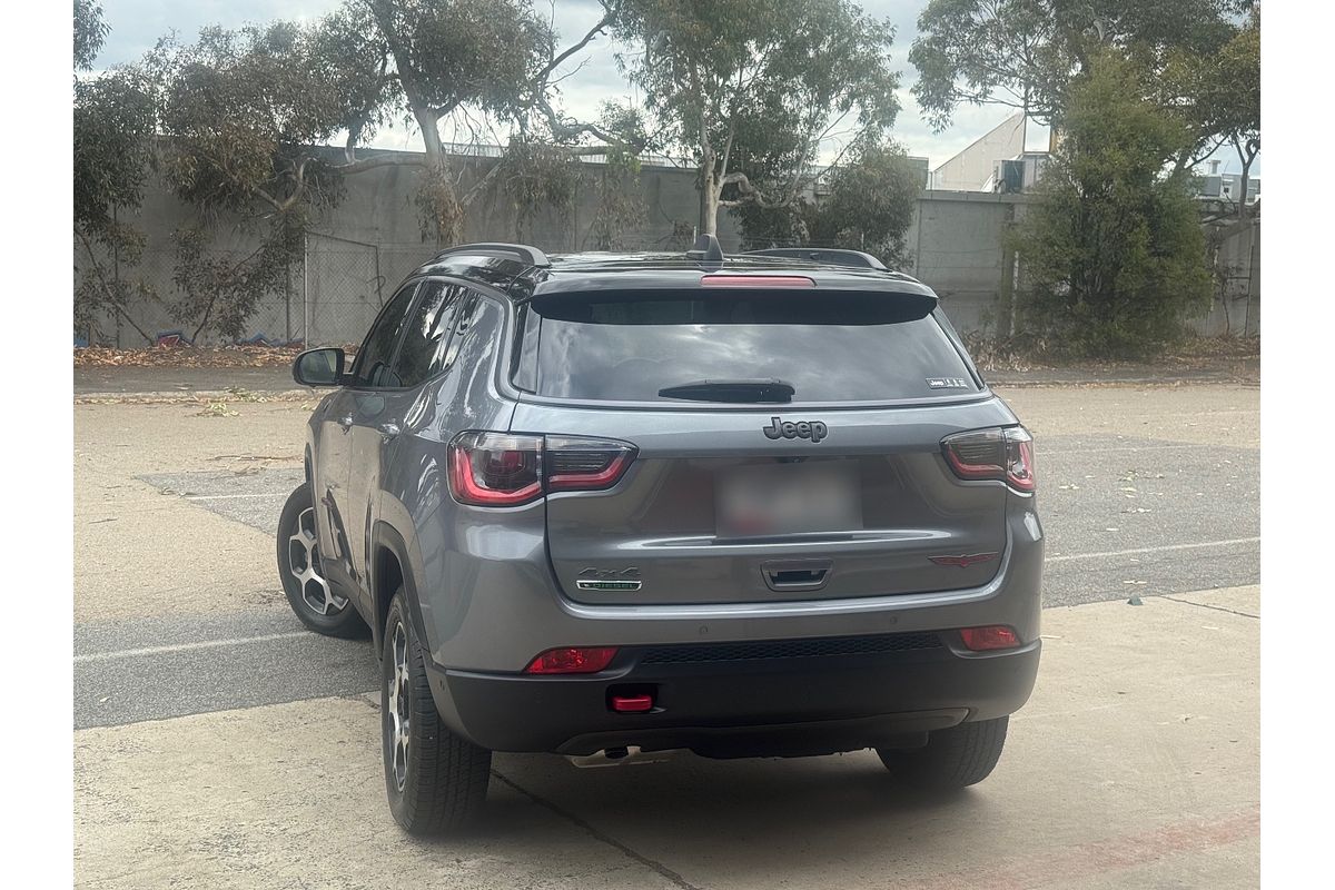 2023 Jeep Compass Trailhawk M6