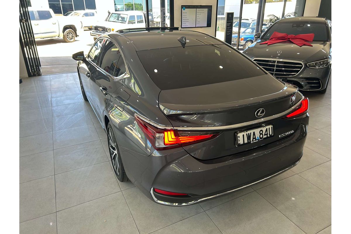 2024 Lexus ES ES300h Luxury AXZH10R