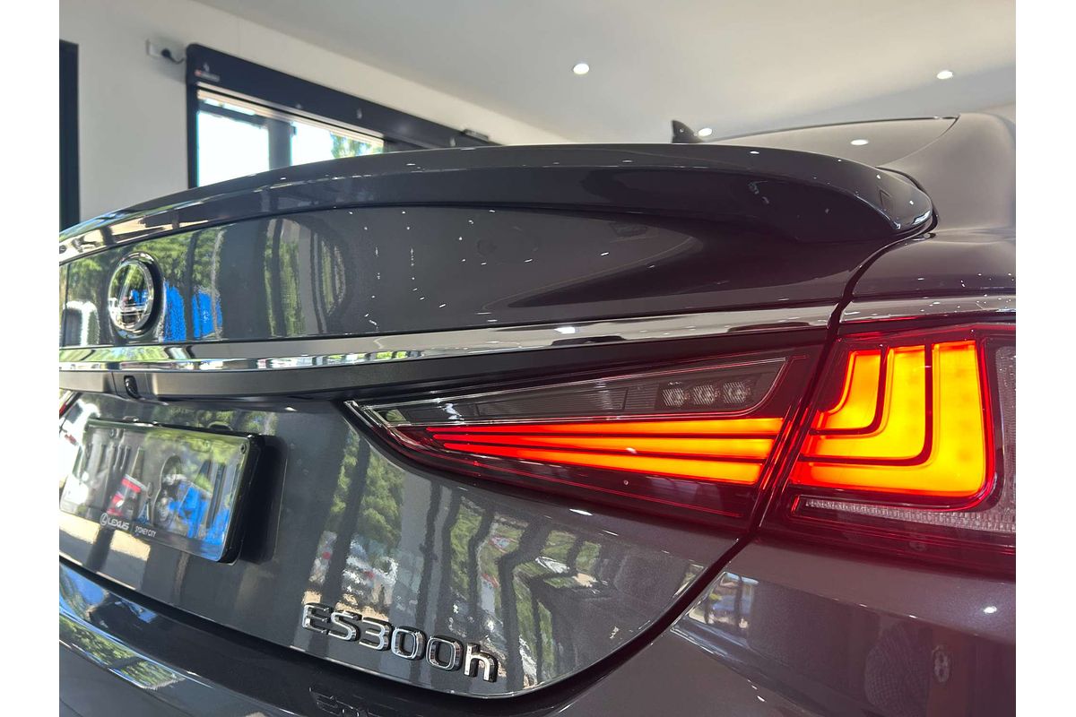 2024 Lexus ES ES300h Luxury AXZH10R