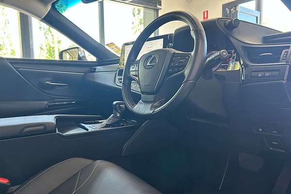2024 Lexus ES ES300h Luxury AXZH10R
