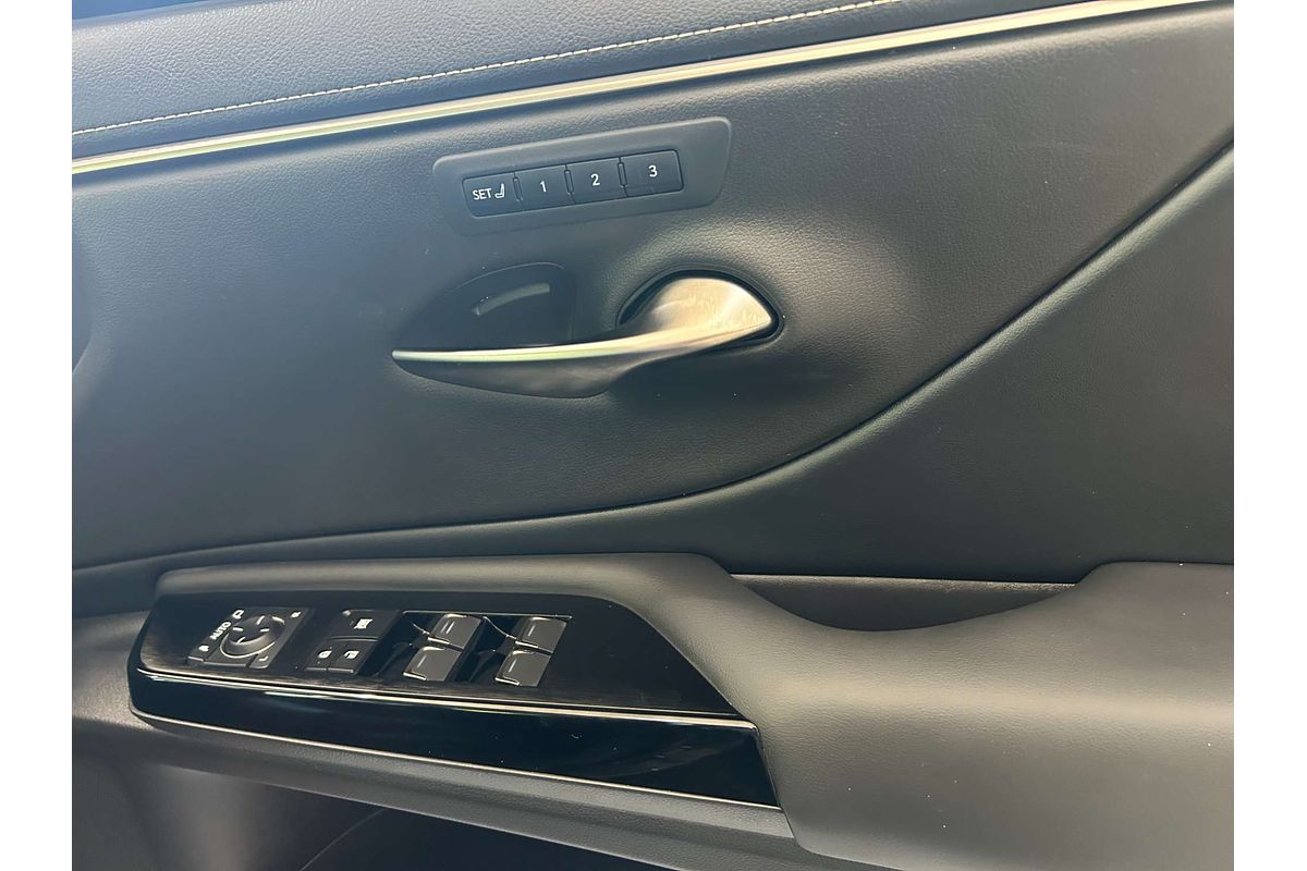 2024 Lexus ES ES300h Luxury AXZH10R