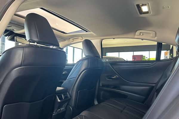 2024 Lexus ES ES300h Luxury AXZH10R