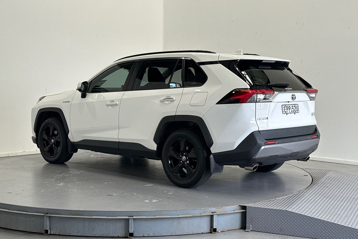2021 Toyota RAV4 Cruiser AXAH54R