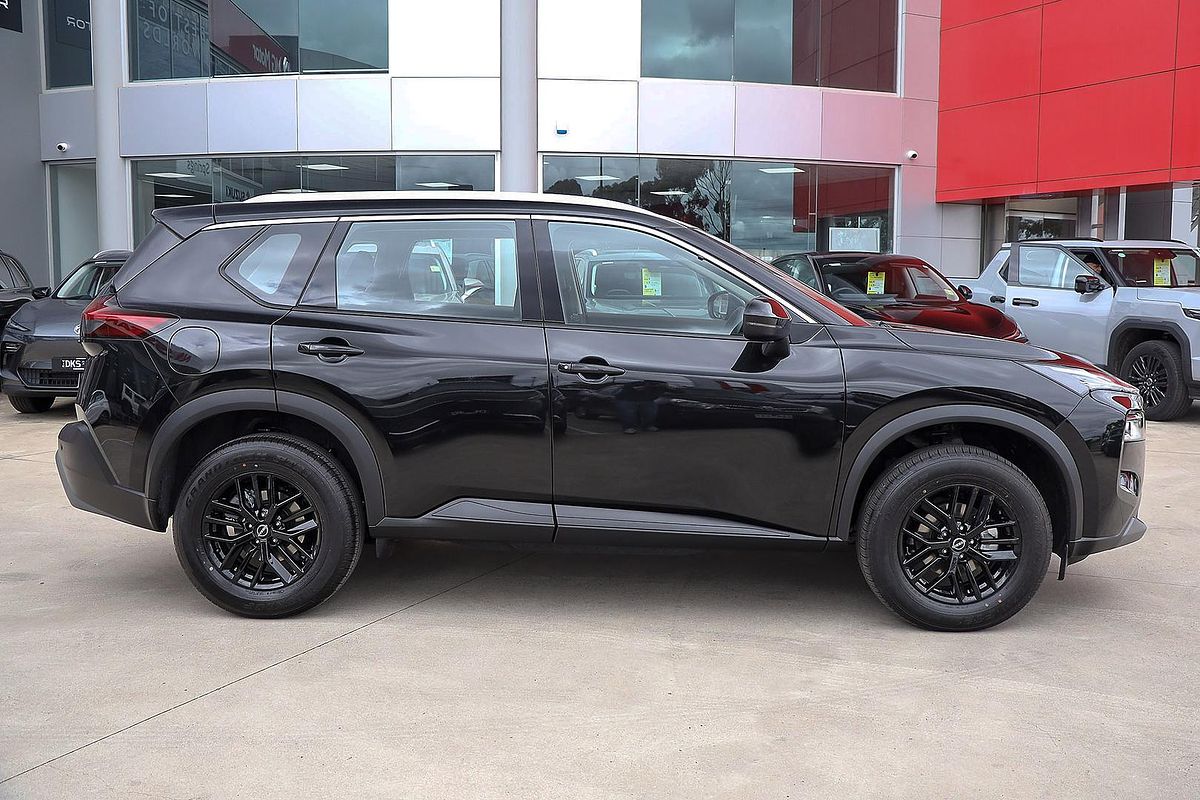 2025 Nissan X-TRAIL ST T33