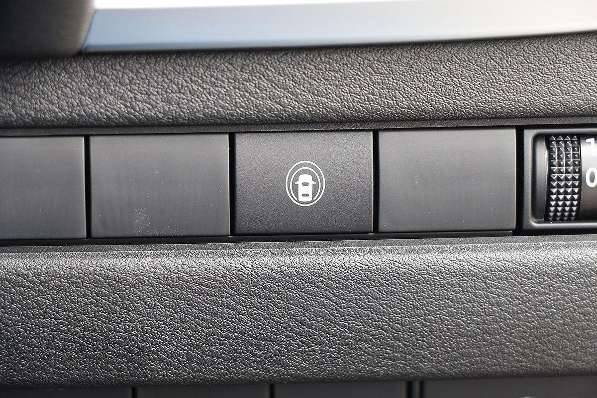 2025 Nissan X-TRAIL ST T33