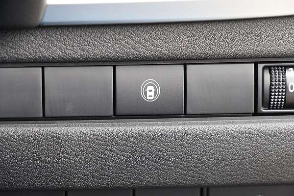 2025 Nissan X-TRAIL ST T33