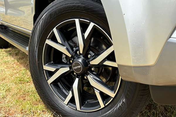 2020 Isuzu MU-X LS-T