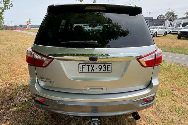 2020 Isuzu MU-X LS-T