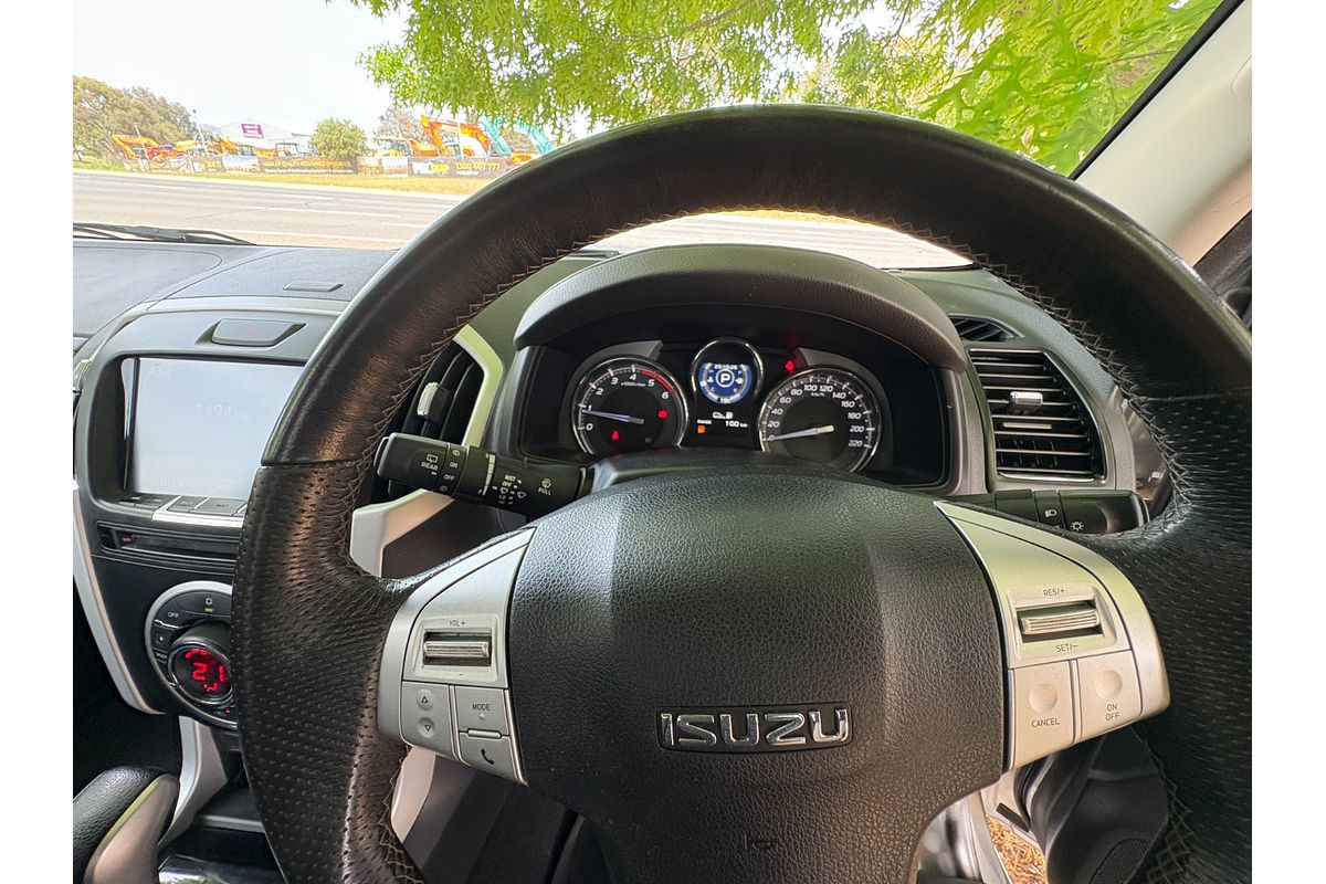 2020 Isuzu MU-X LS-T