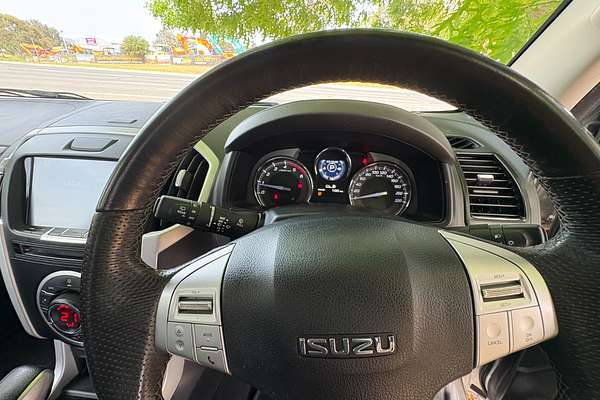 2020 Isuzu MU-X LS-T