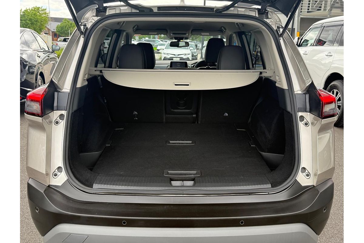 2024 Nissan X-TRAIL ST-L T33