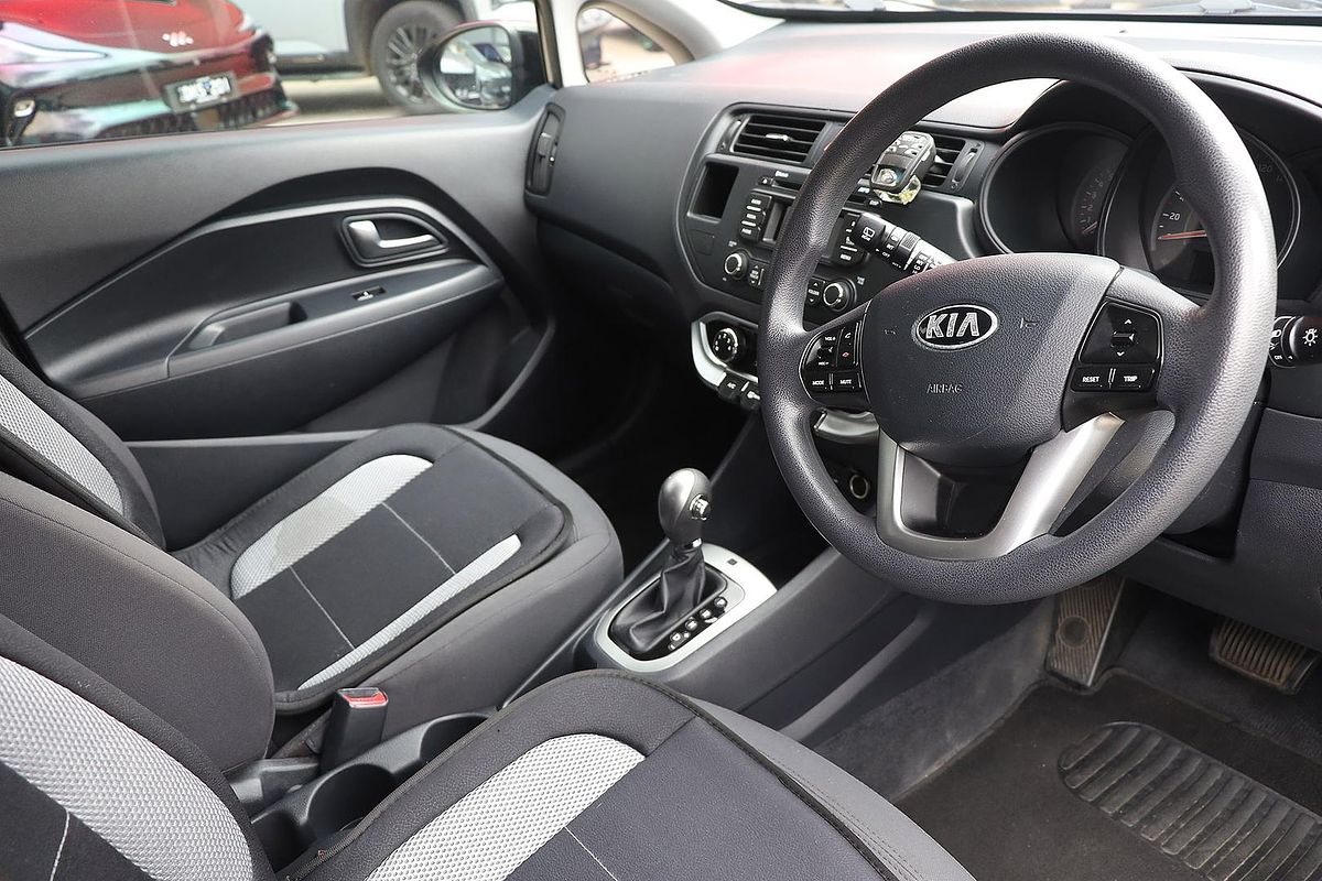 2013 Kia Rio S UB