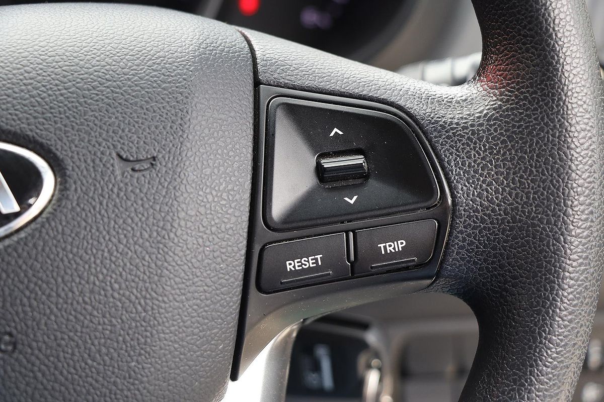 2013 Kia Rio S UB