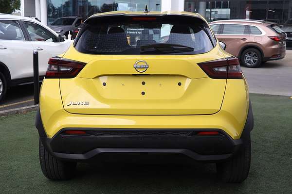 2024 Nissan JUKE ST F16