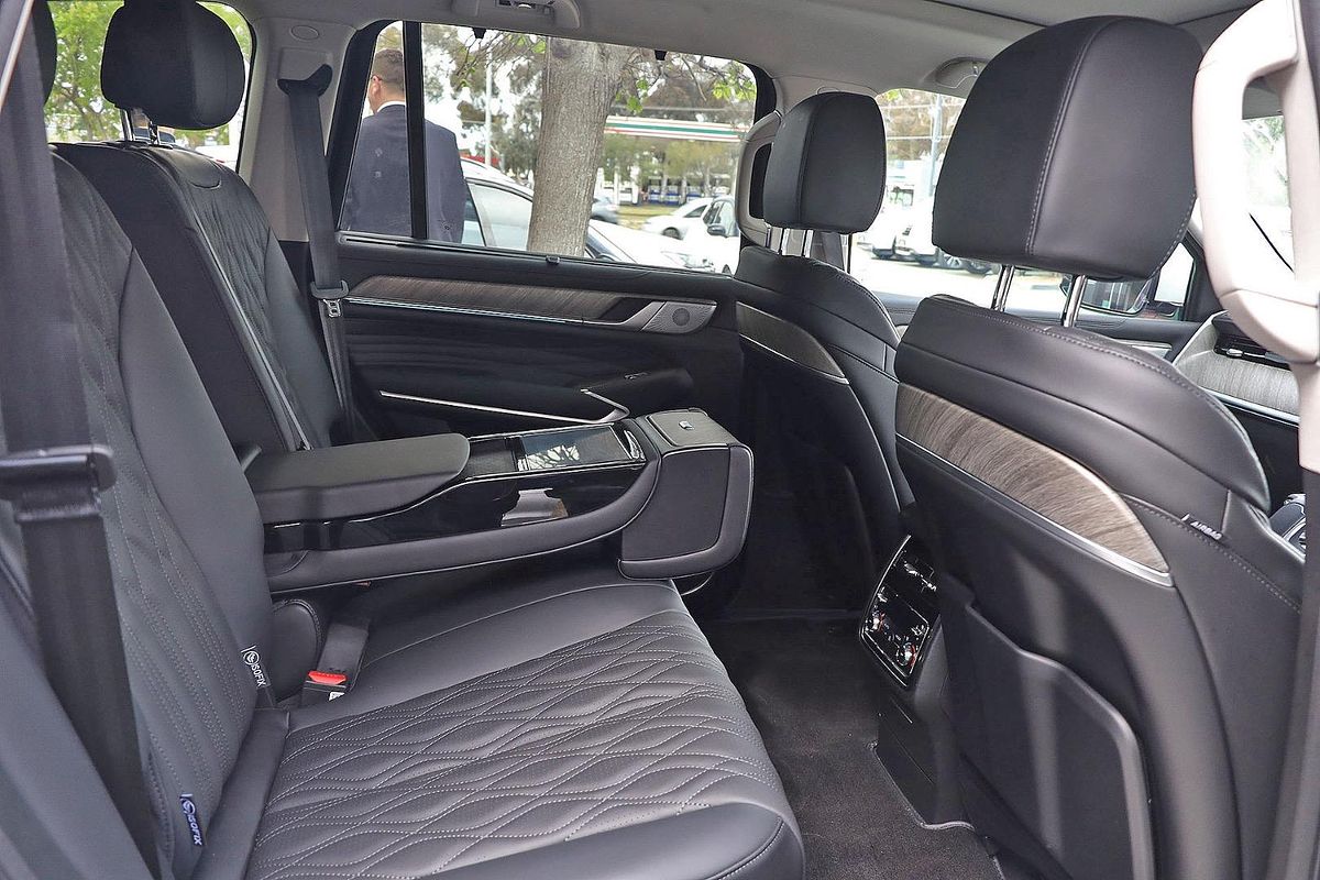 2025 GWM Tank 500 Ultra Hi4-T PHEV P03